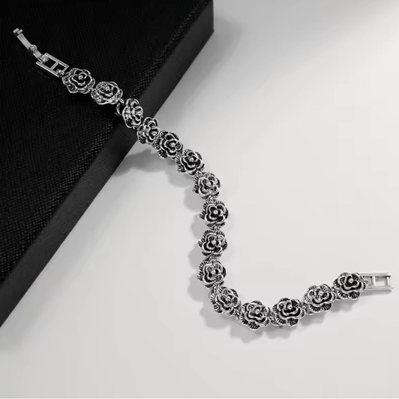 Vintage French Rose Alloy Bracelet - Picture 1 of 5